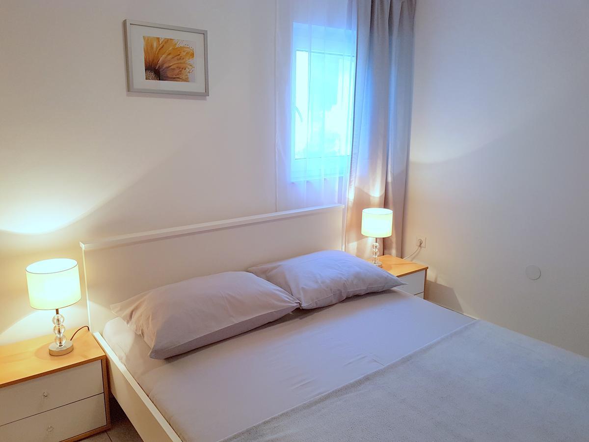 Apartments Blu Mare Sevid ภายนอก รูปภาพ