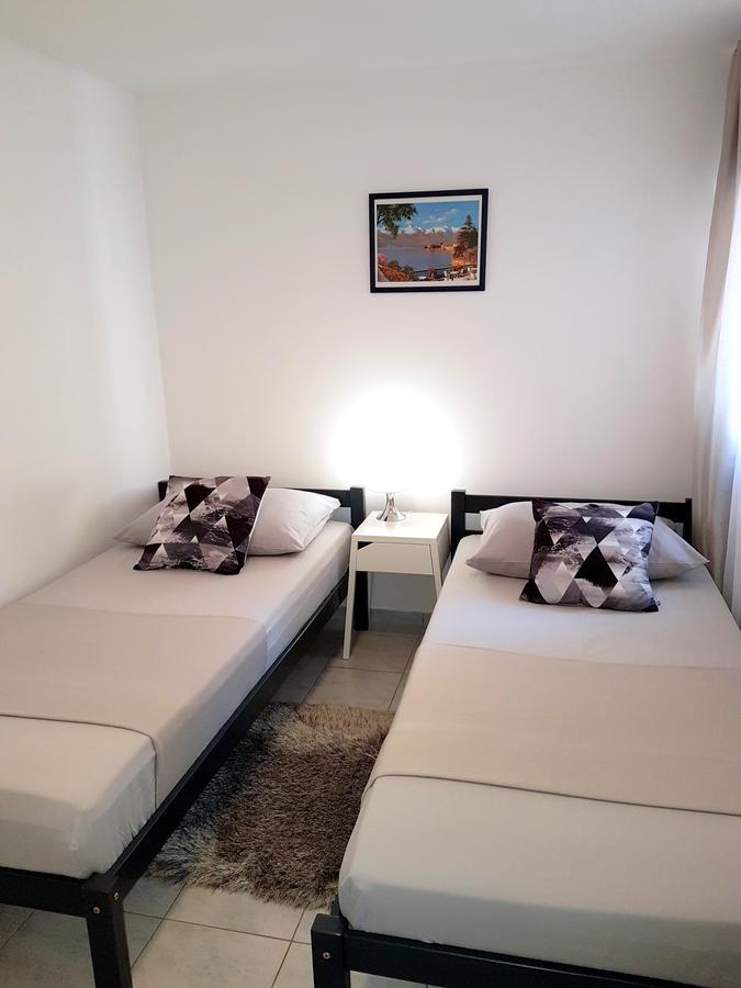 Apartments Blu Mare Sevid ภายนอก รูปภาพ